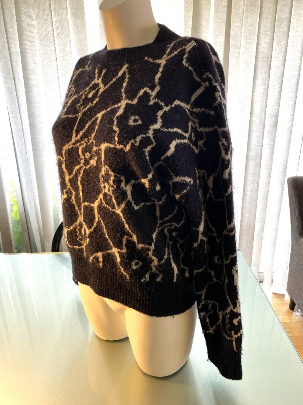 Astr the Label Crewneck Wool Blend Sweater Navy & White Pullover Flower L Soft